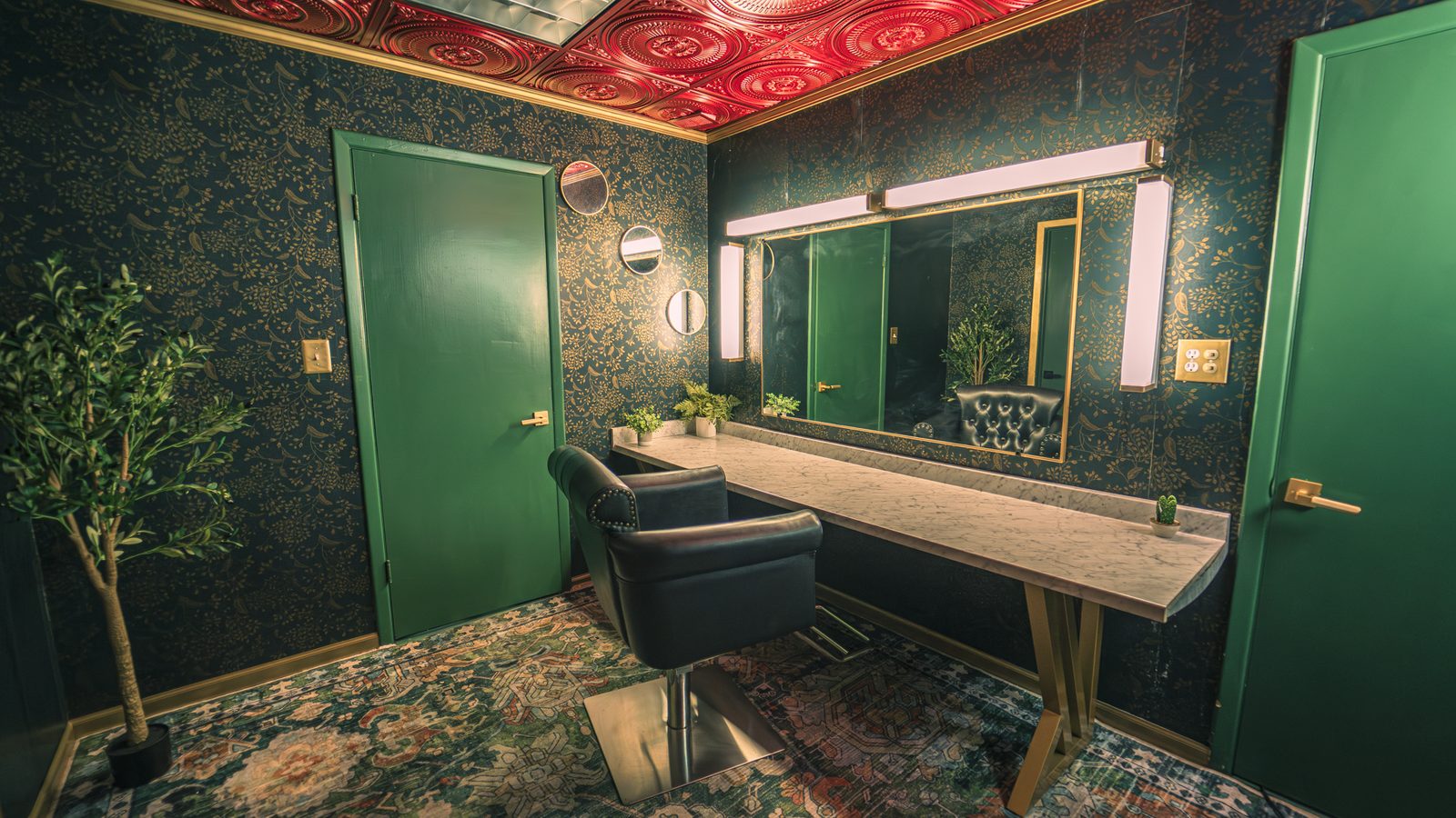 Private Dressing Room